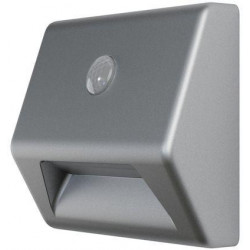 Svietidlo LEDVANCE NIGHTLUX® Stair Silver, so senzorom pohybu, 3xAAA, 84x28x73 mm
